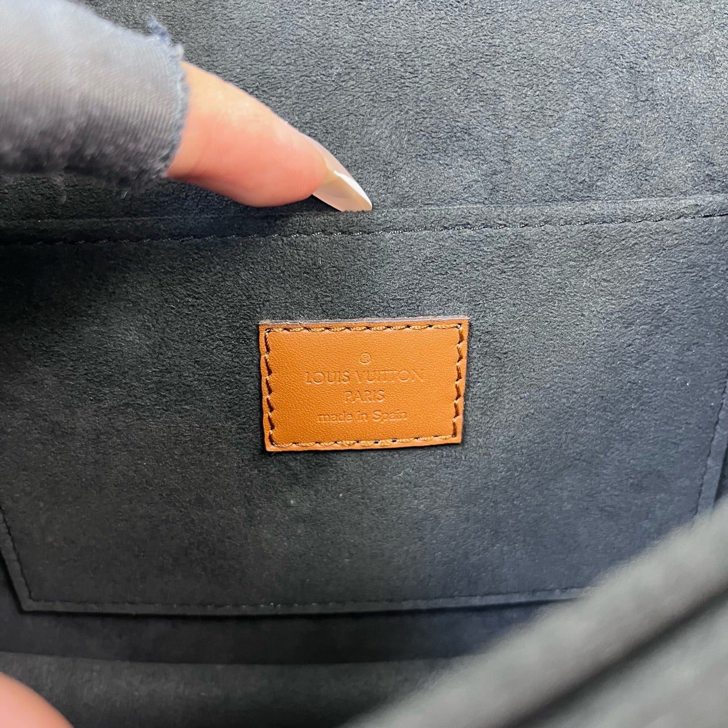 Louis Vuitton - Dauphine - Leather - Brown - (medium)