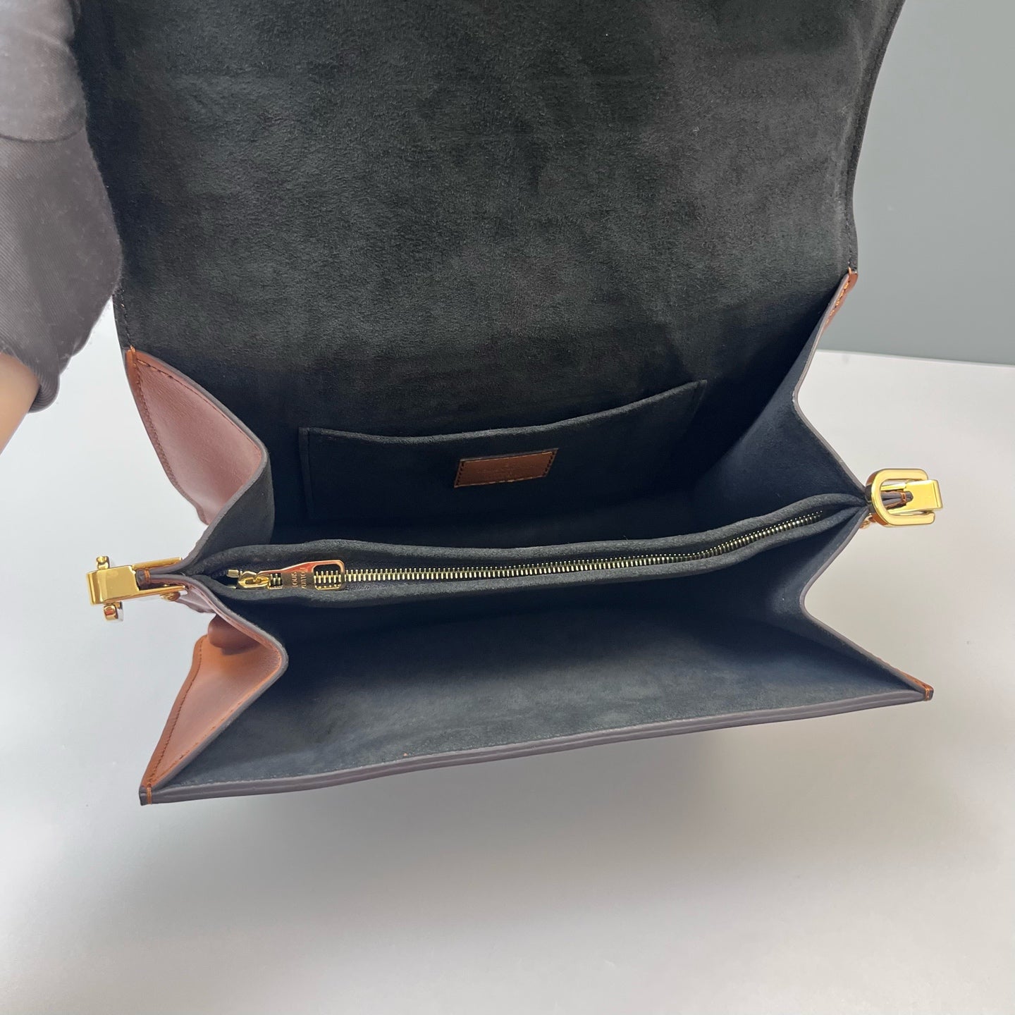 Louis Vuitton - Dauphine - Leather - Brown - (medium)