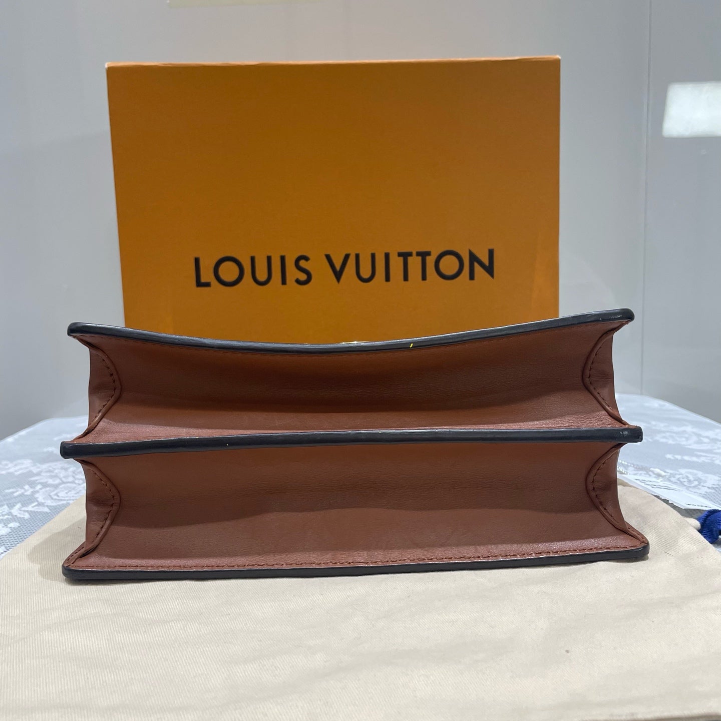 Louis Vuitton - Dauphine - Leather - Brown - (medium)