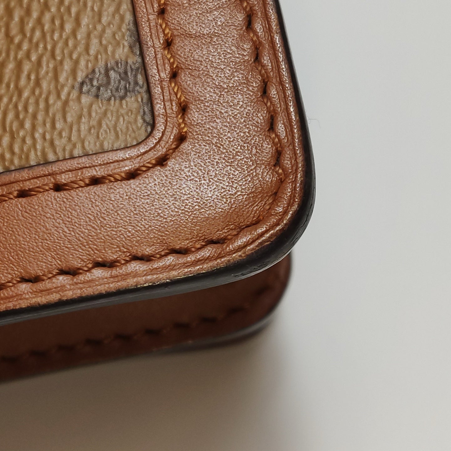 Louis Vuitton - Dauphine - Leather - Brown - (medium)