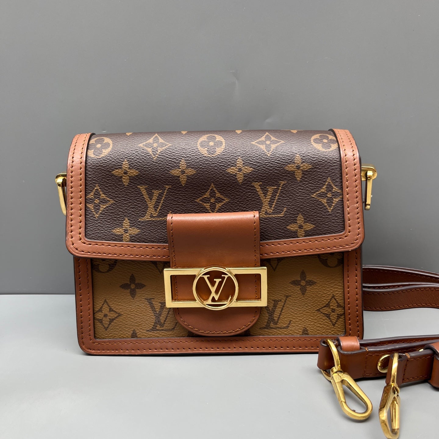 Louis Vuitton - Dauphine - Leather - Brown - (mini)