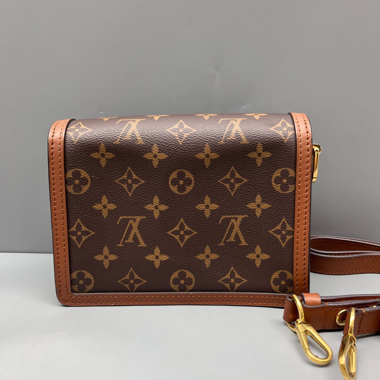 Louis Vuitton - Dauphine - Leather - Brown - (mini)