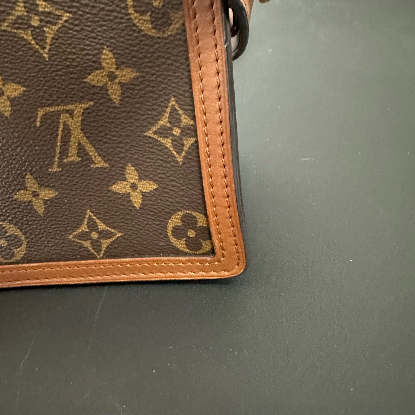 Louis Vuitton - Dauphine - Leather - Brown - (mini)