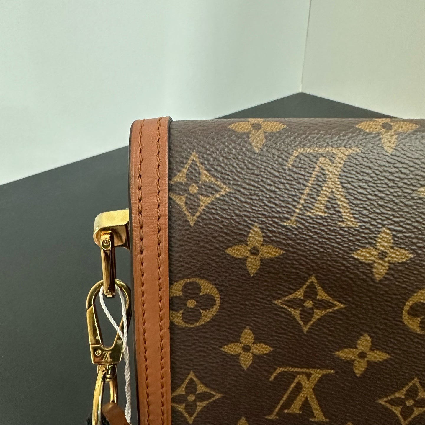 Louis Vuitton - Dauphine - Leather - Brown - (mini)