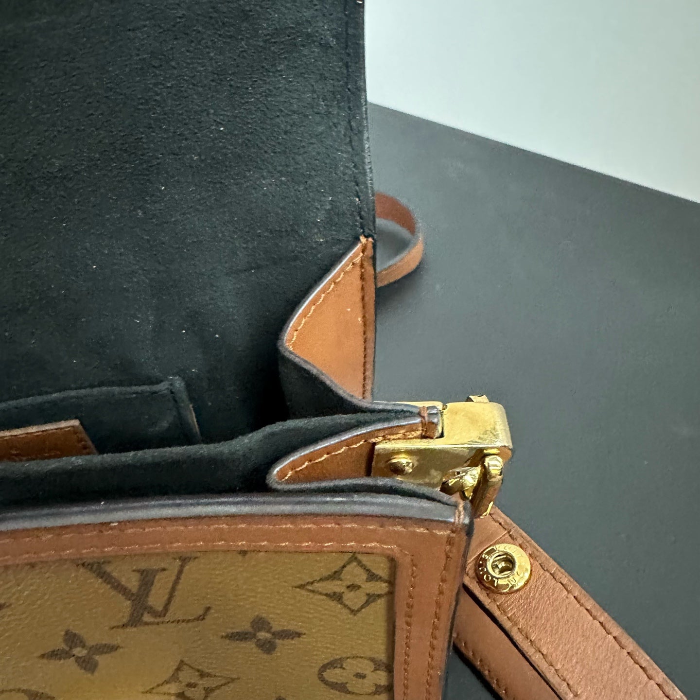Louis Vuitton - Dauphine - Leather - Brown - (mini)