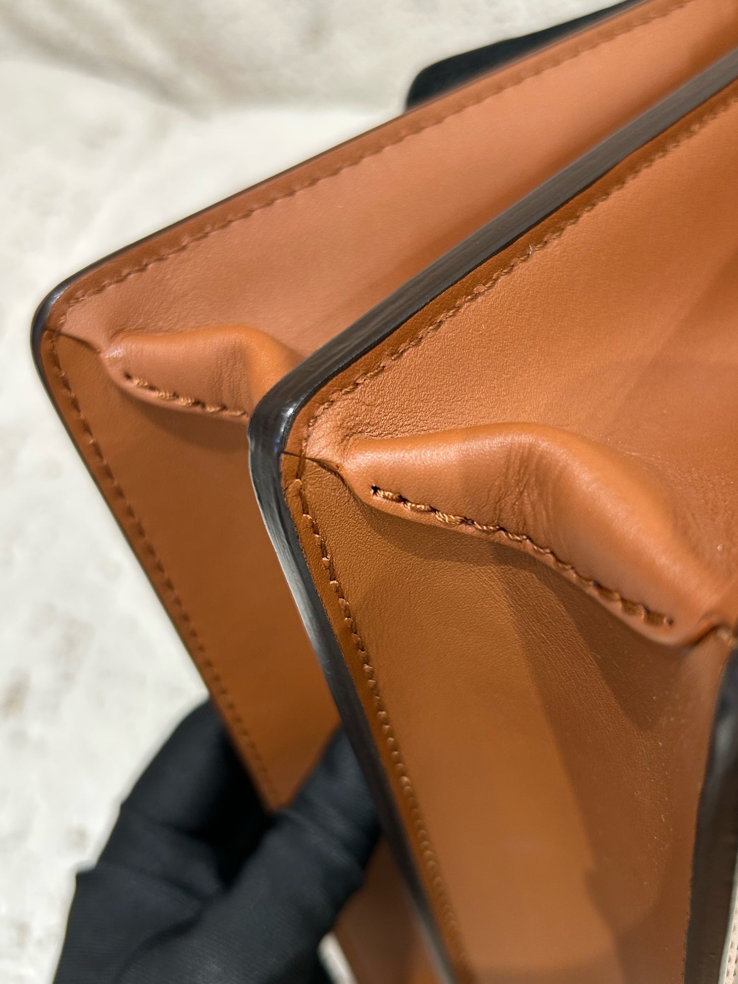 Louis Vuitton - Dauphine - Leather - Brown - (mini)
