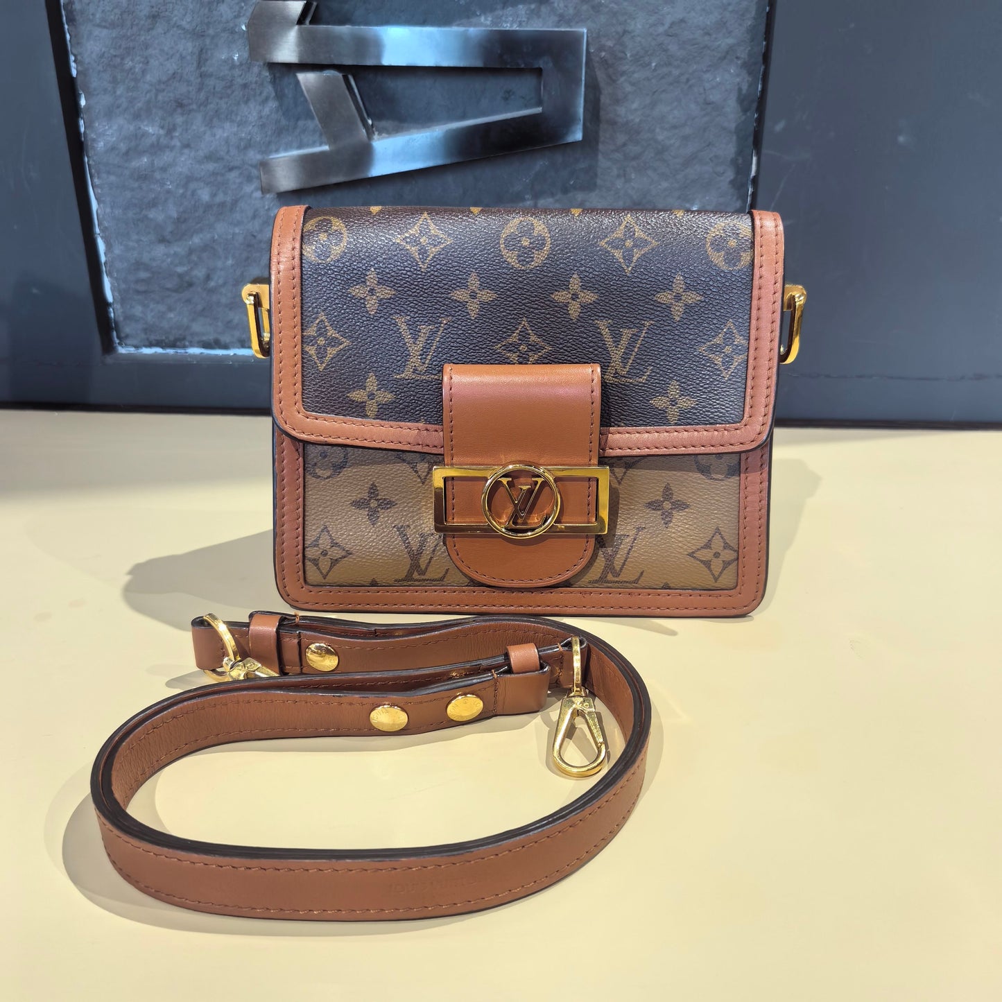 Louis Vuitton - Dauphine - Leather - Brown - (small)