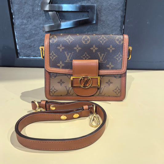 Louis Vuitton - Dauphine - Leather - Brown - (small)