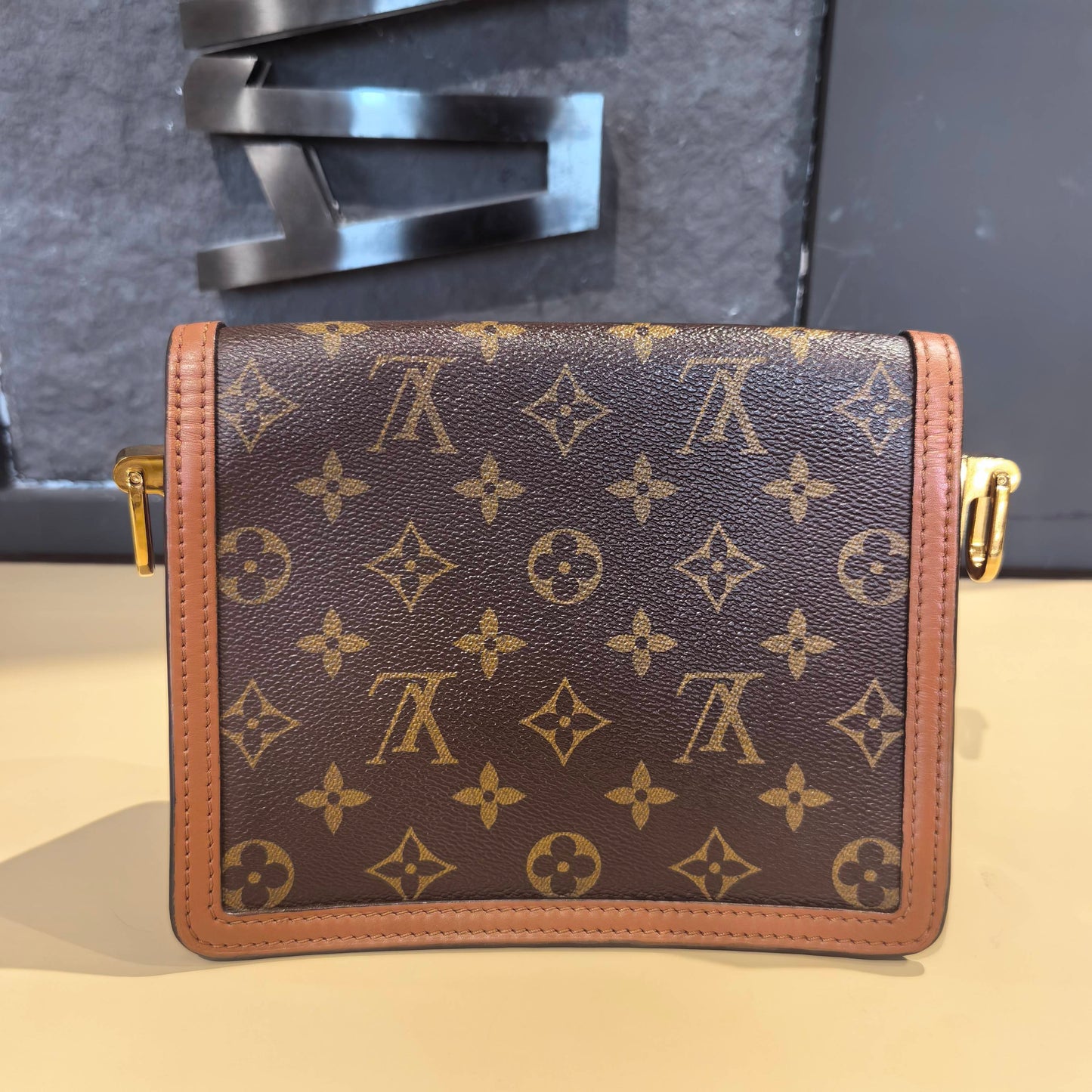 Louis Vuitton - Dauphine - Leather - Brown - (small)
