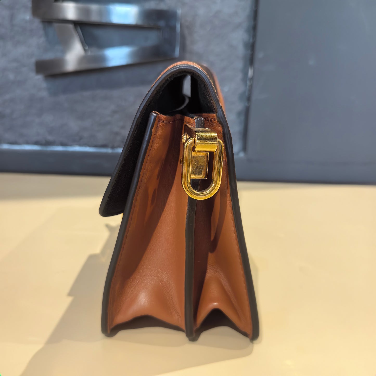 Louis Vuitton - Dauphine - Leather - Brown - (small)
