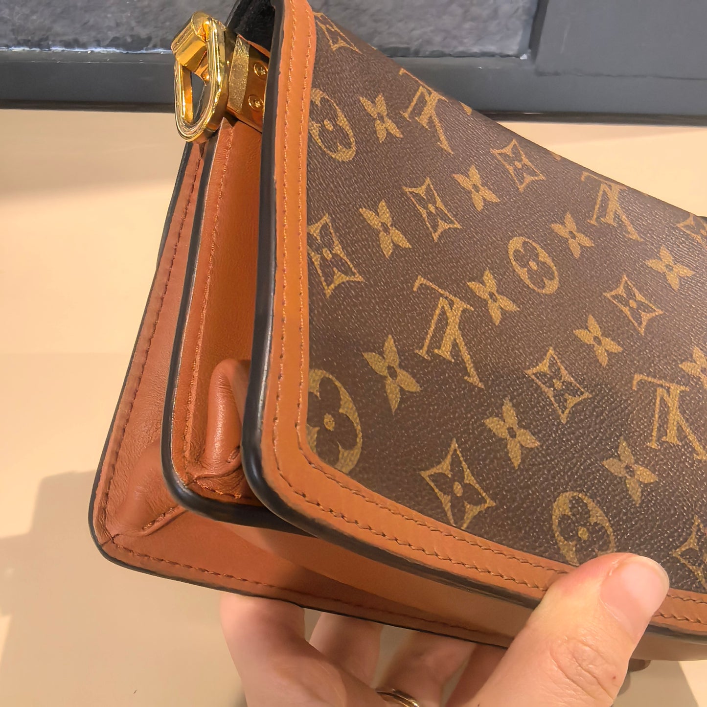 Louis Vuitton - Dauphine - Leather - Brown - (small)