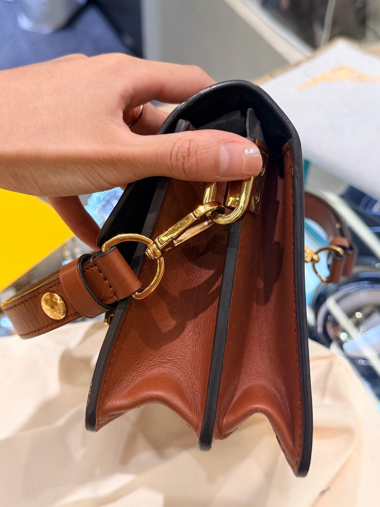 Louis Vuitton - Dauphine - Leather - Brown - (small)