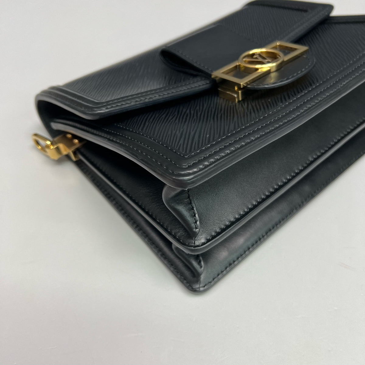 Louis Vuitton - Dauphine Medium - Leather - Black - (Medium)