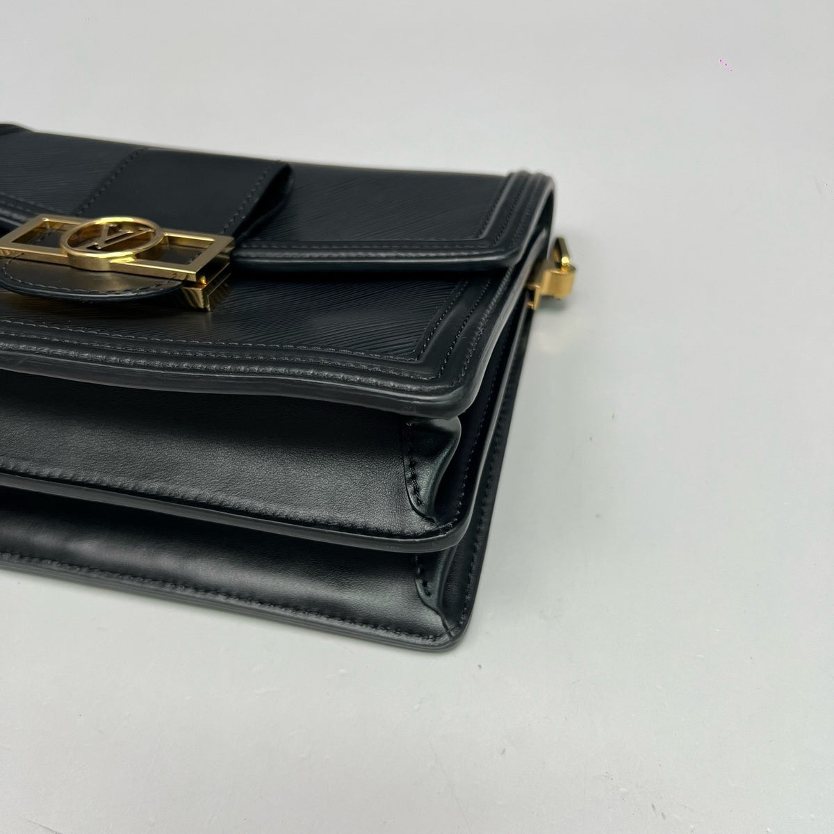 Louis Vuitton - Dauphine Medium - Leather - Black - (Medium)