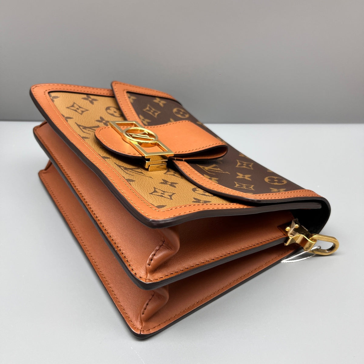 Louis Vuitton - Dauphine Messenger Bag - Leather - Brown - (medium)