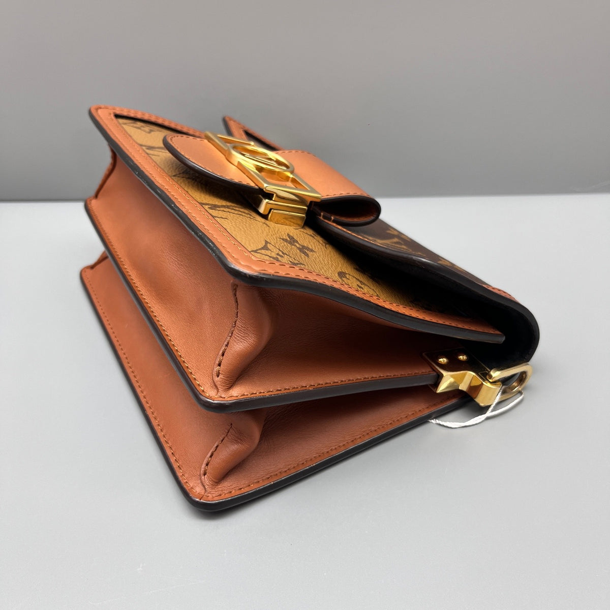 Louis Vuitton - Dauphine Messenger Bag - Leather - Brown - (small)