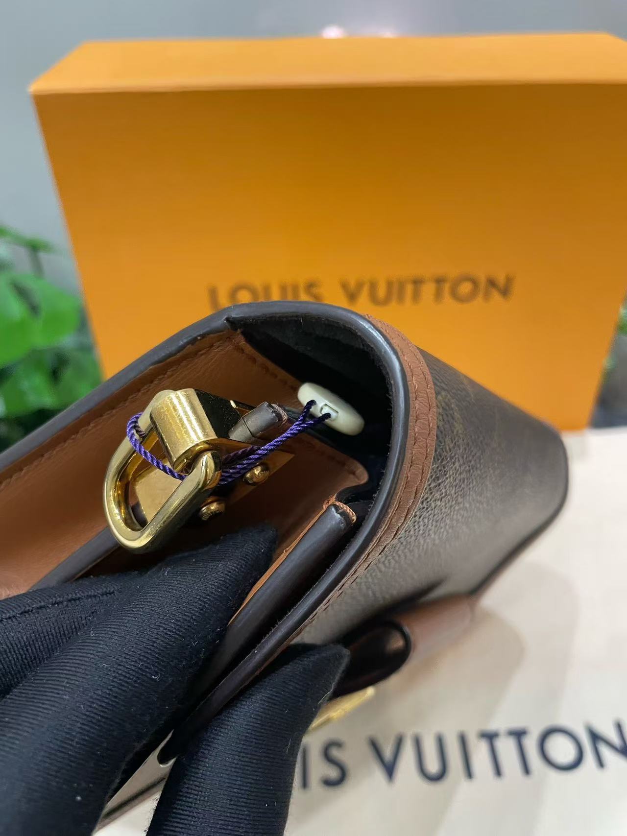 Louis Vuitton - Dauphine Mini - Monogram canvas with calfskin leather trim - Brown with Monogram and Tan Leather - (mini)