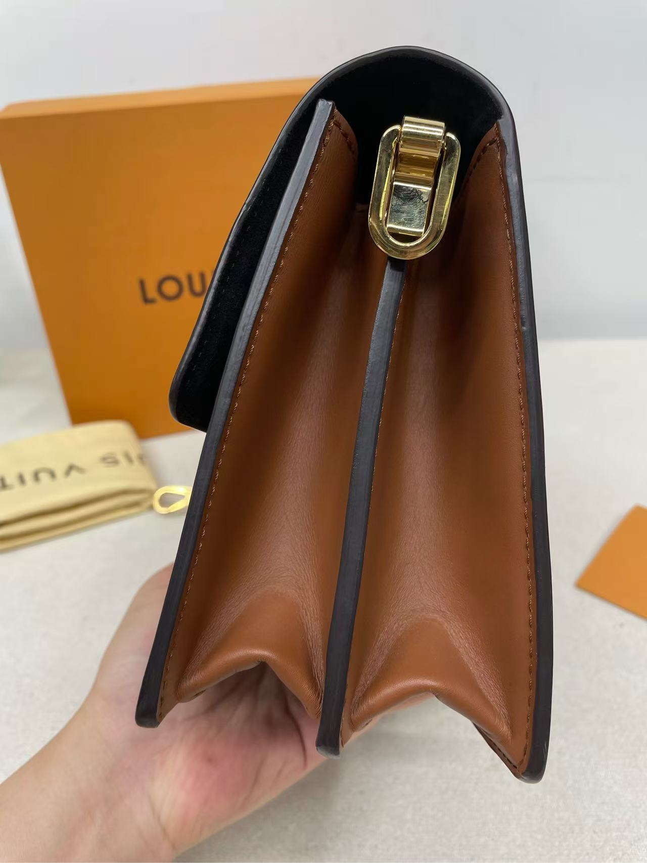 Louis Vuitton - Dauphine MM - Monogram canvas and leather - Brown - (medium)