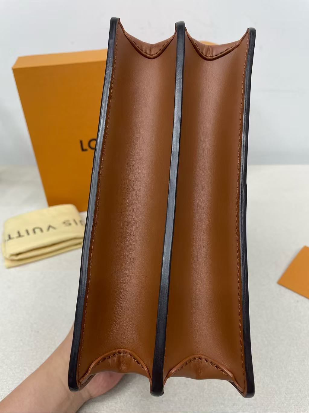 Louis Vuitton - Dauphine MM - Monogram canvas and leather - Brown - (medium)