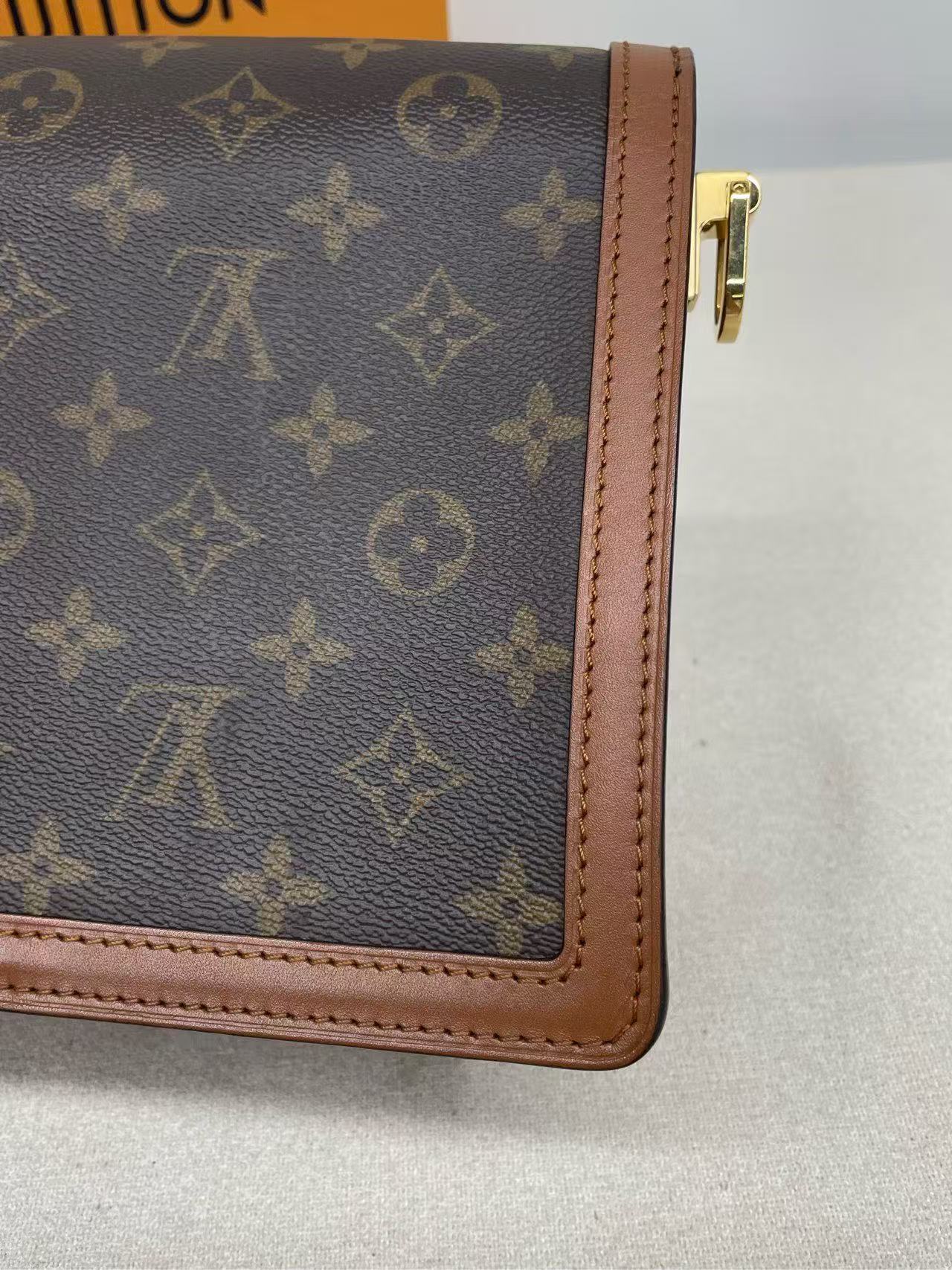 Louis Vuitton - Dauphine MM - Monogram canvas and leather - Brown - (medium)