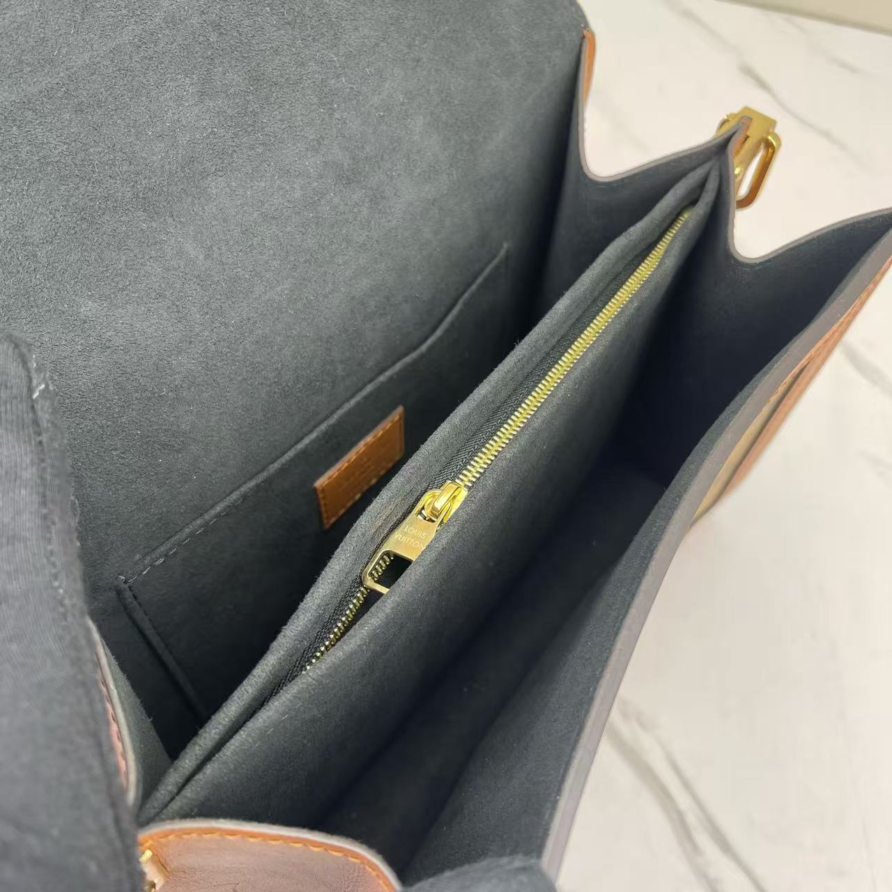 Louis Vuitton - Dauphine - Monogram coated canvas with calfskin leather trim - Brown - (medium)
