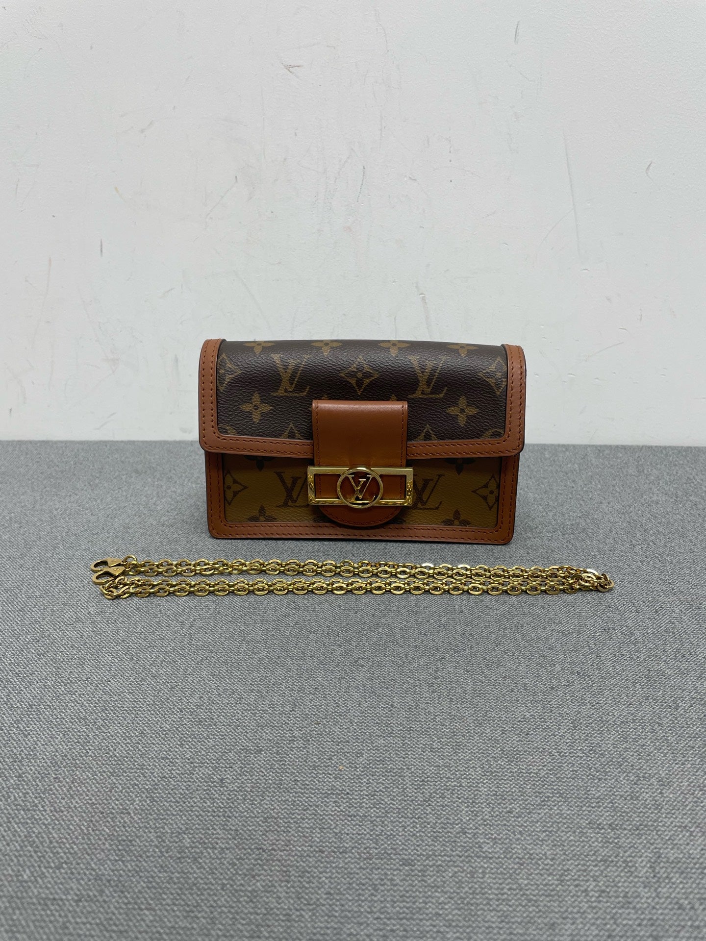 Louis Vuitton - Dauphine WOC - Synthetic - Brown - (mini)