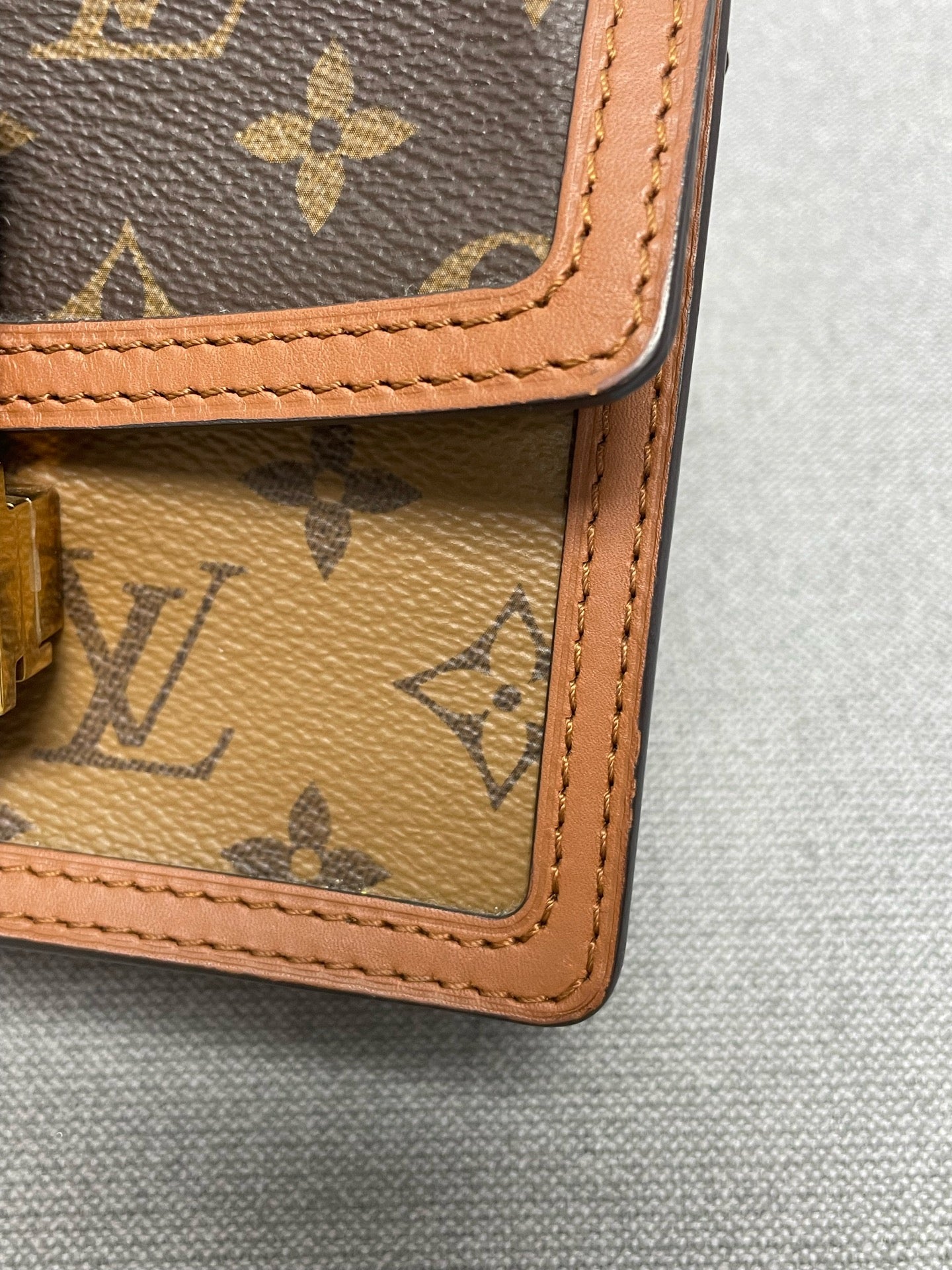 Louis Vuitton - Dauphine WOC - Synthetic - Brown - (mini)