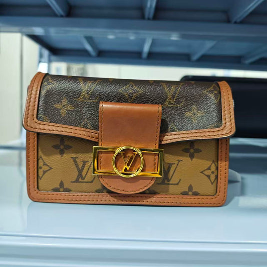 Louis Vuitton - Dauphine WOC (Wallet on Chain) - Monogram coated canvas with smooth calfskin leather trim - Brown with Caramel trim and Gold-Tone Hardware - (Mini)