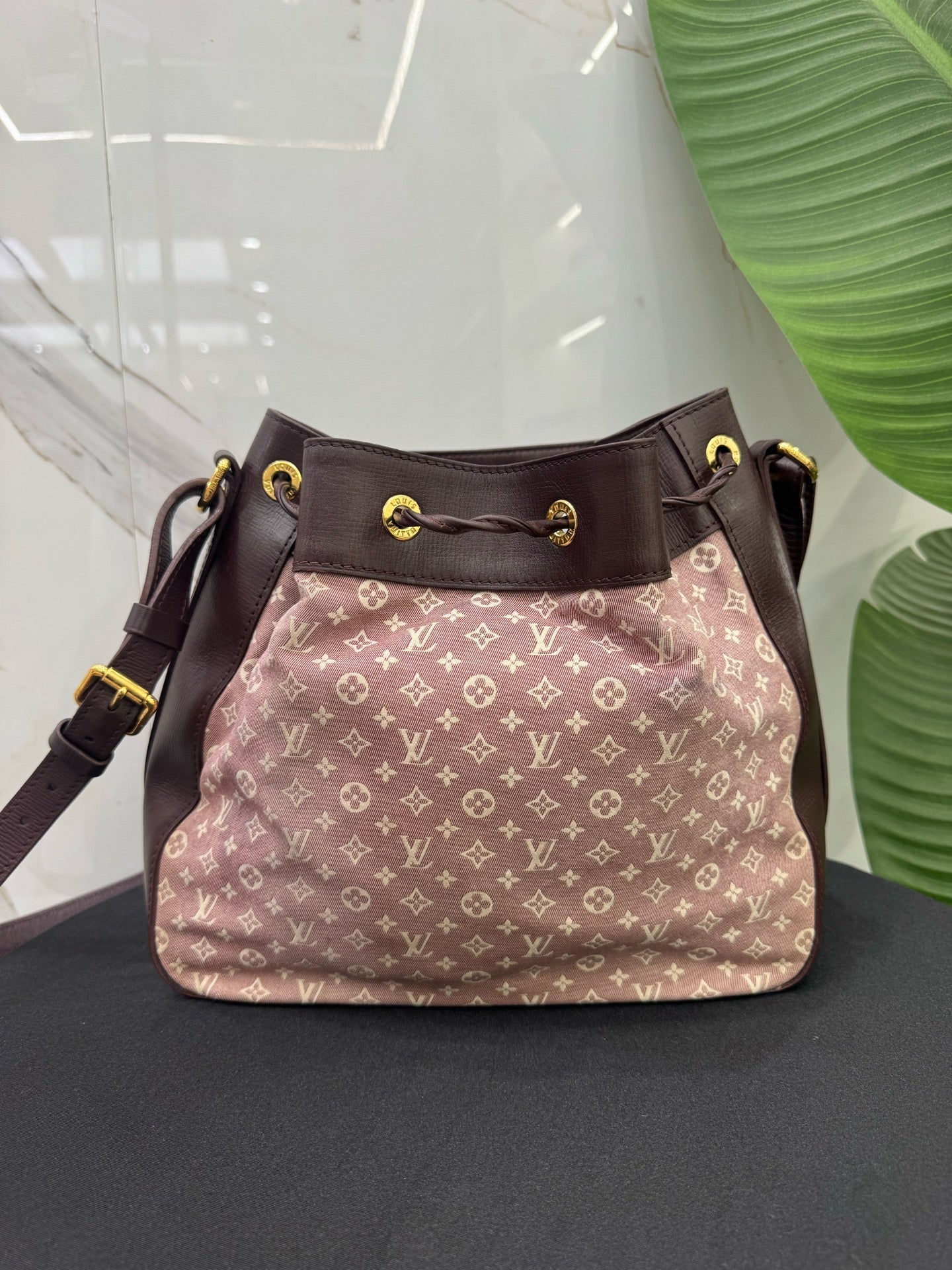 Louis Vuitton - Denim Monogram Bucket Bag - Denim - Jeans - Pink - (medium)