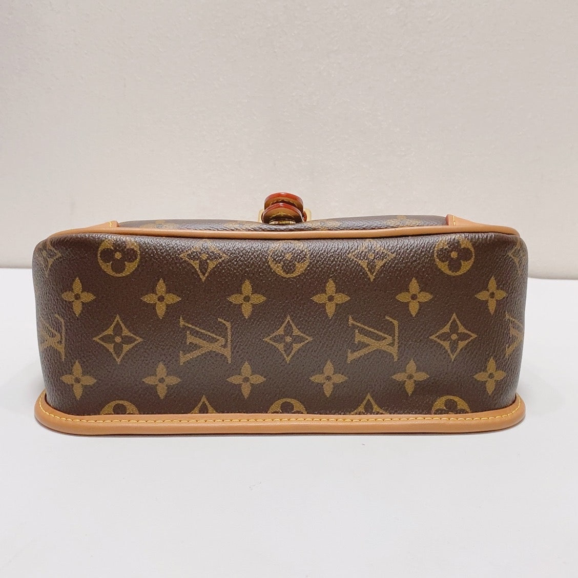 Louis Vuitton - Diane - Leather - Brown - (small)