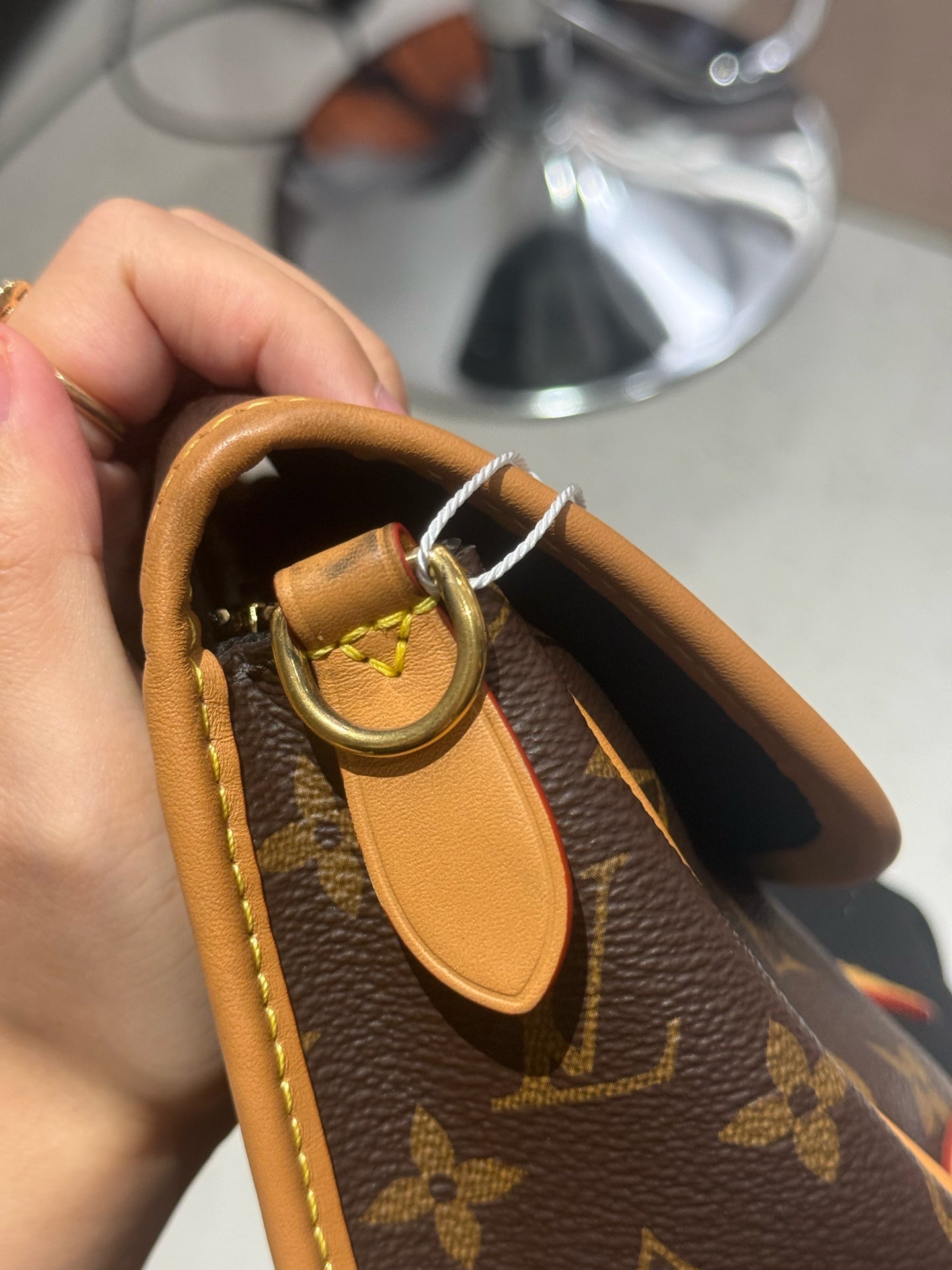 Louis Vuitton - Diane - Leather - Brown - (small)