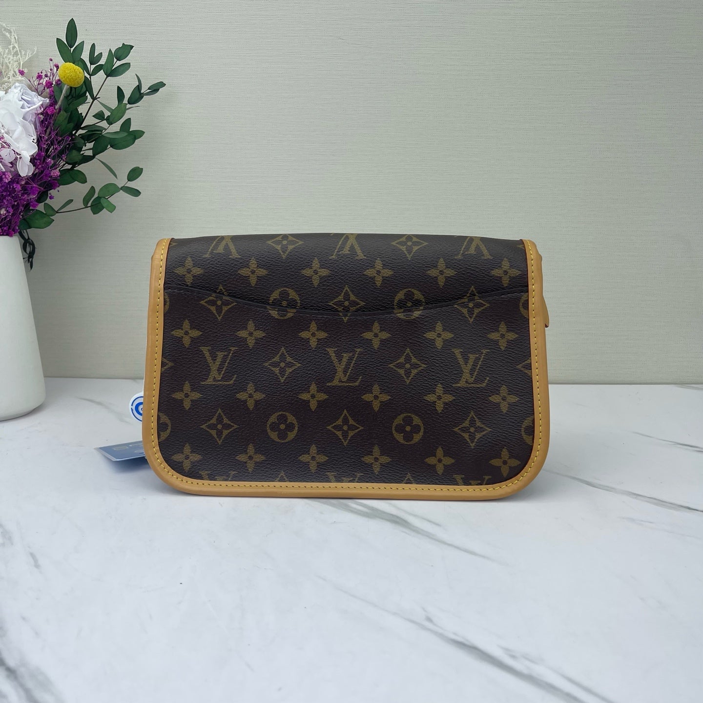 Louis Vuitton - Diane - Monogram canvas with Vachetta leather trim - Brown - (medium)