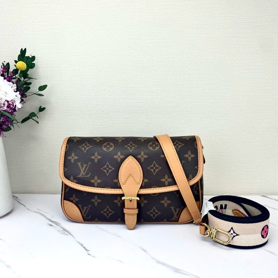 Louis Vuitton - Diane - Synthetic - Brown - (Small)