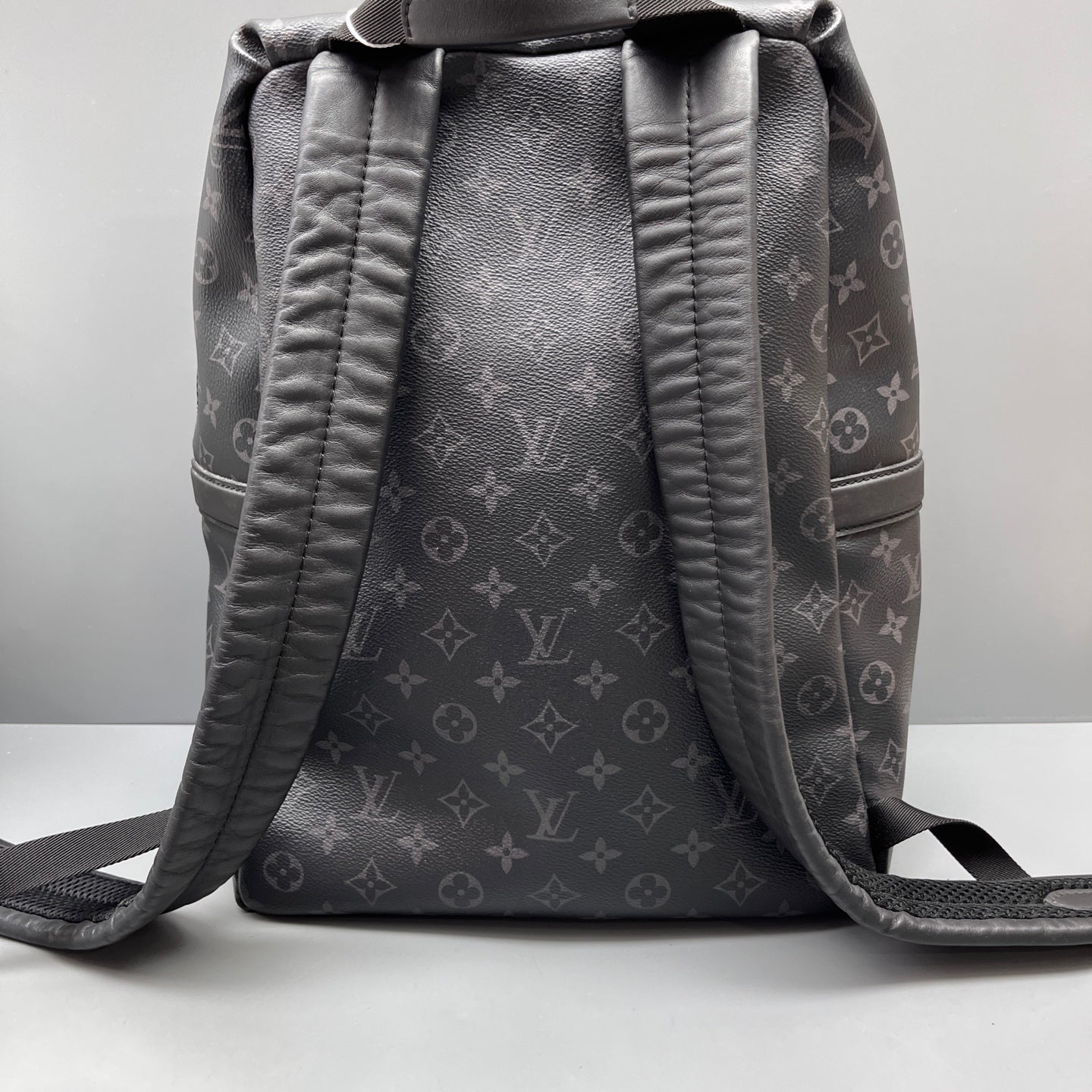 Louis Vuitton - Discovery Apollo - Leather - Black - (medium)