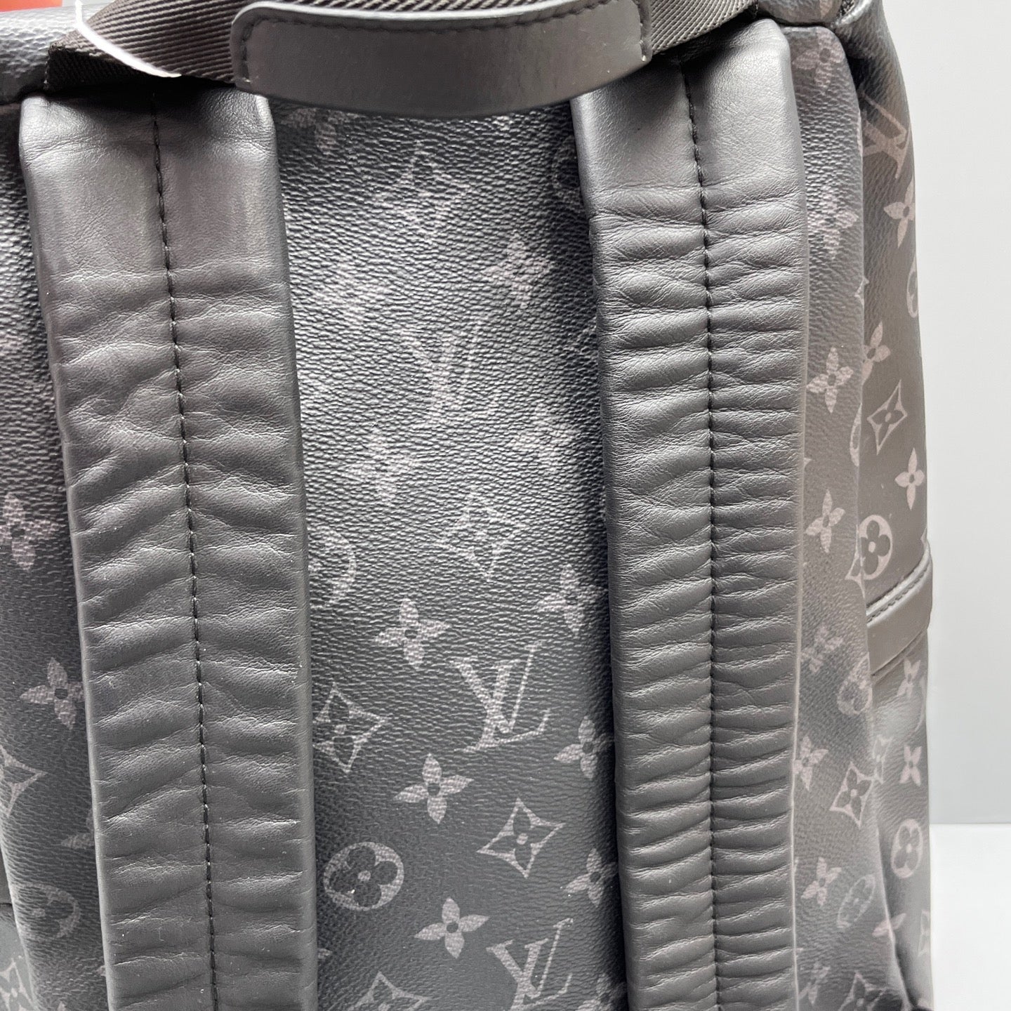 Louis Vuitton - Discovery Apollo - Leather - Black - (medium)