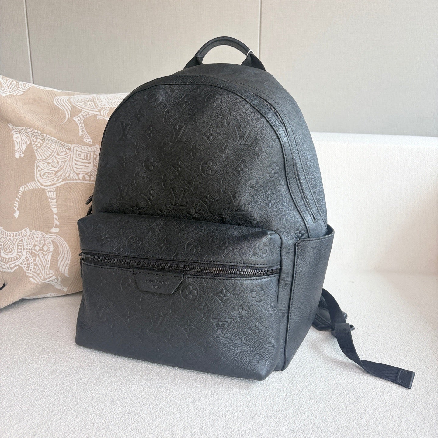 Louis Vuitton - Discovery Apollo - Leather - Black - (Small)