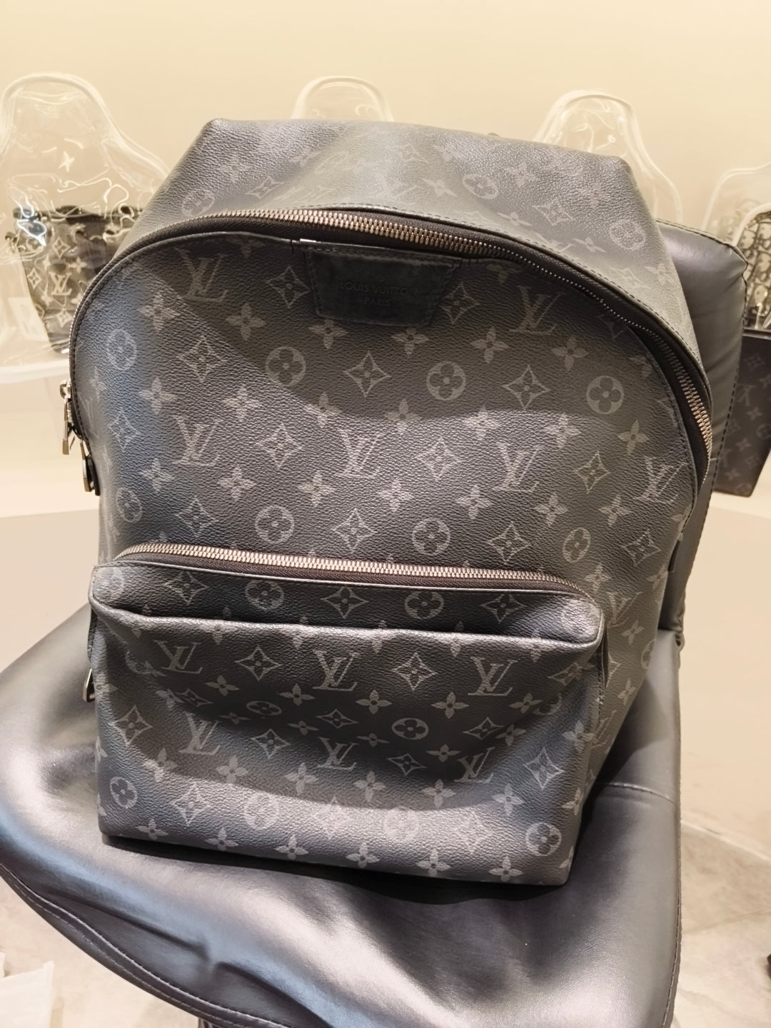 Louis Vuitton - Discovery - Cloth - Black - (medium)