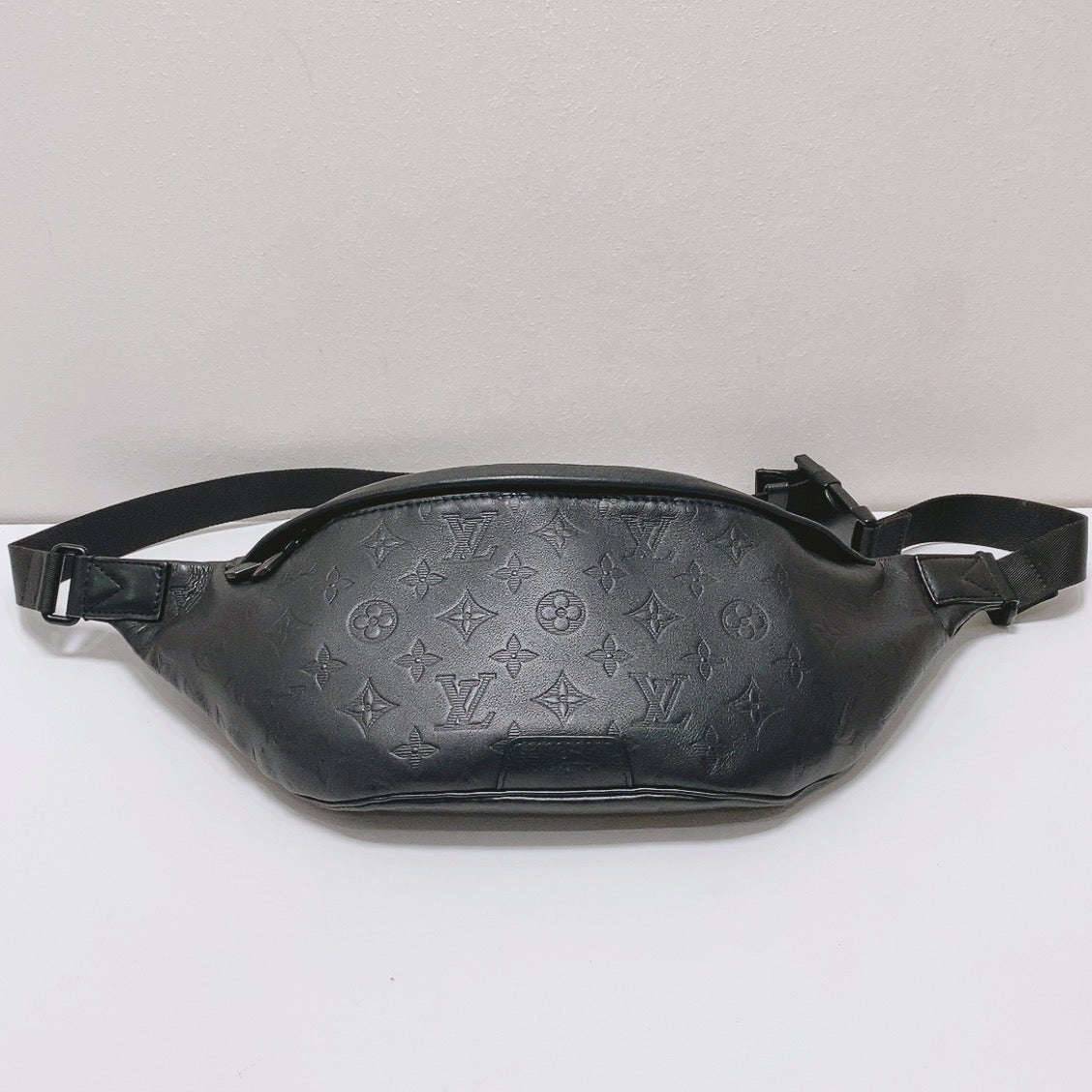Louis Vuitton - Discovery - Leather - Black - (Medium)