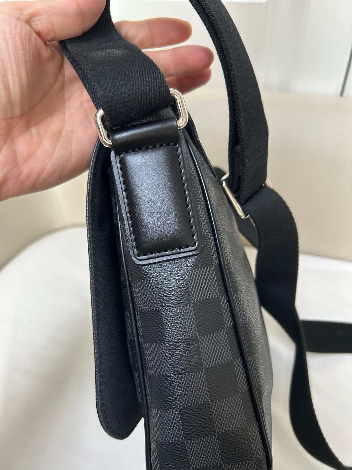 Louis Vuitton - District - Cloth - Grey
