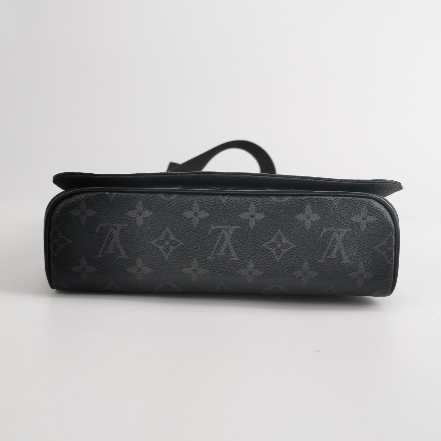 Louis Vuitton - District - Leather - Black - (small)