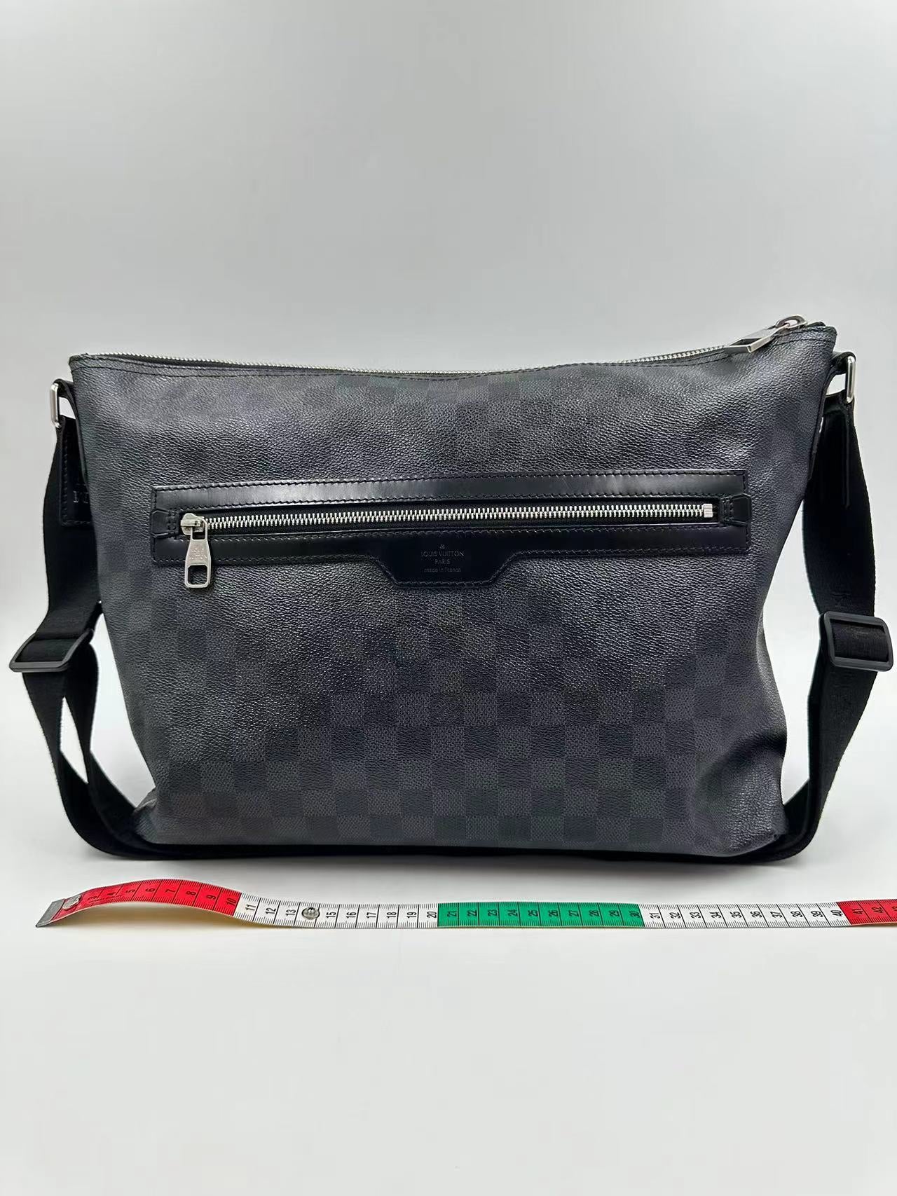 Louis Vuitton - District PM - Damier Graphite Canvas - Black - (Medium)