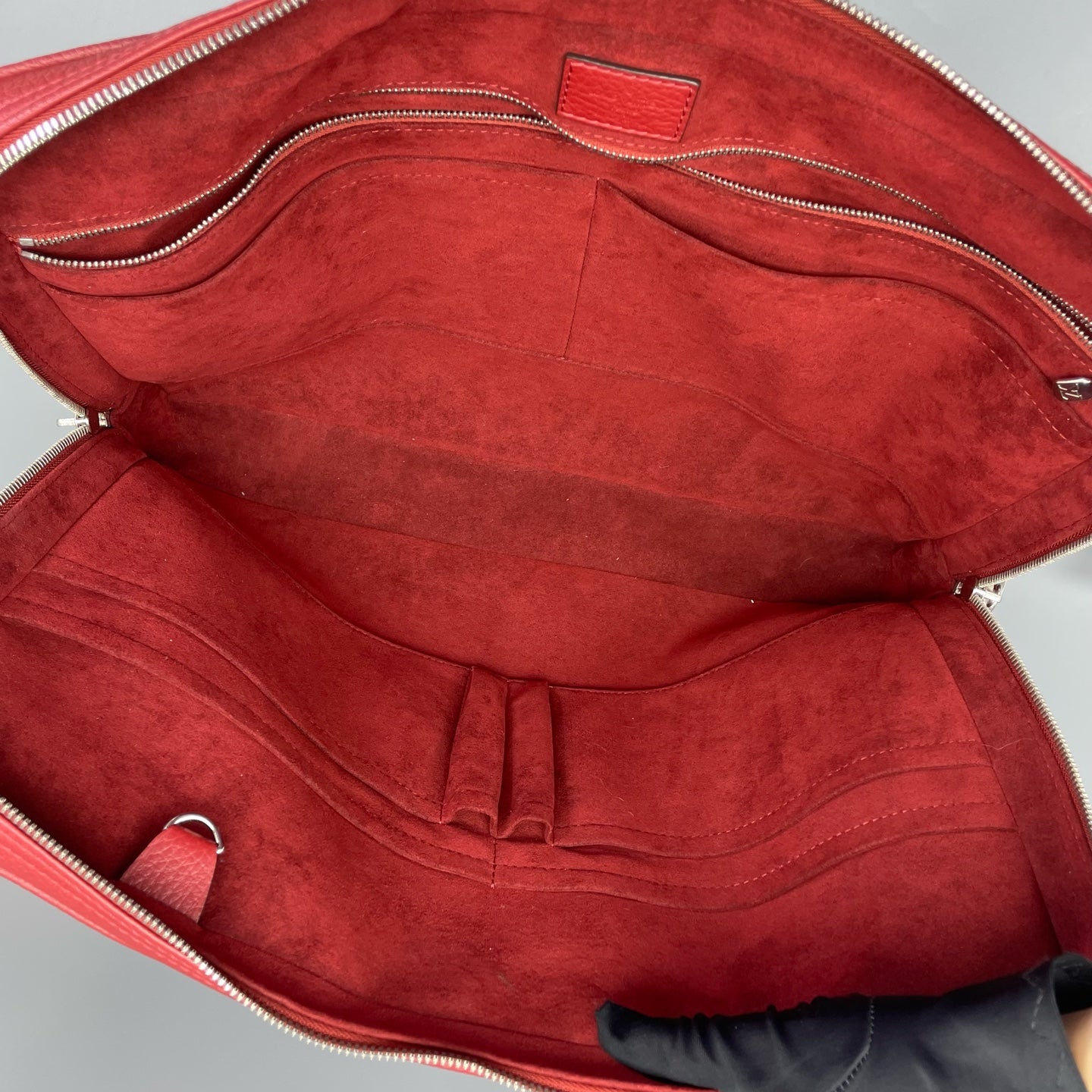 Louis Vuitton - Dossier - Leather - Red - (Large)