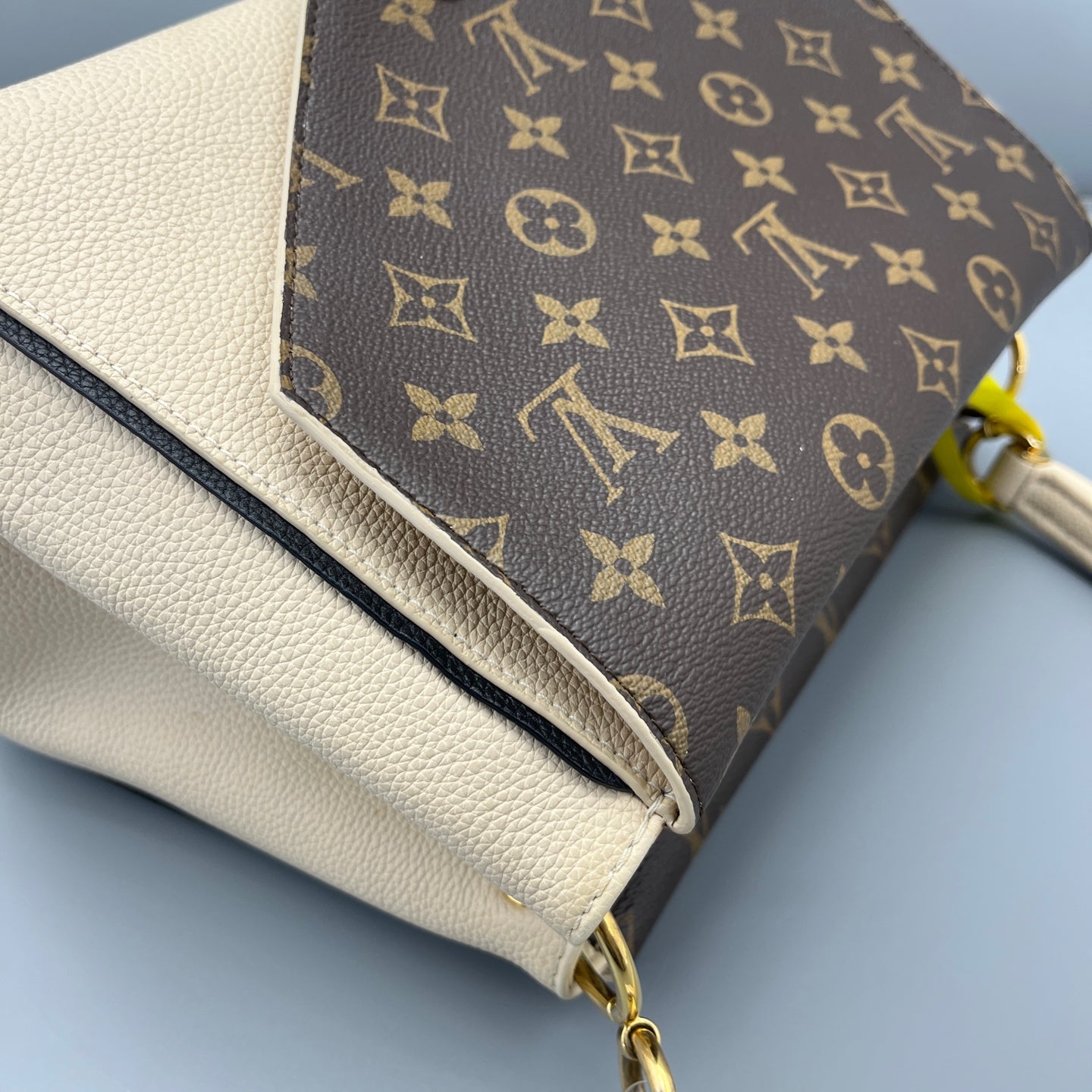 Louis Vuitton - Double V Handbag - Coated canvas and leather - Beige and Brown Monogram - (medium)