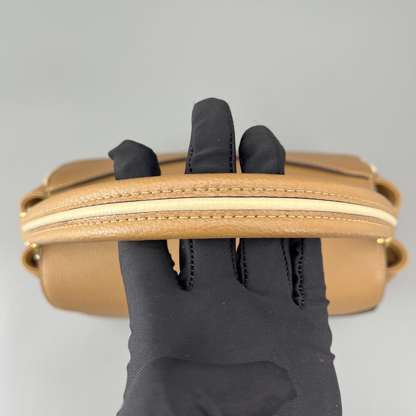 Louis Vuitton - Double V - Leather - Brown - (medium)