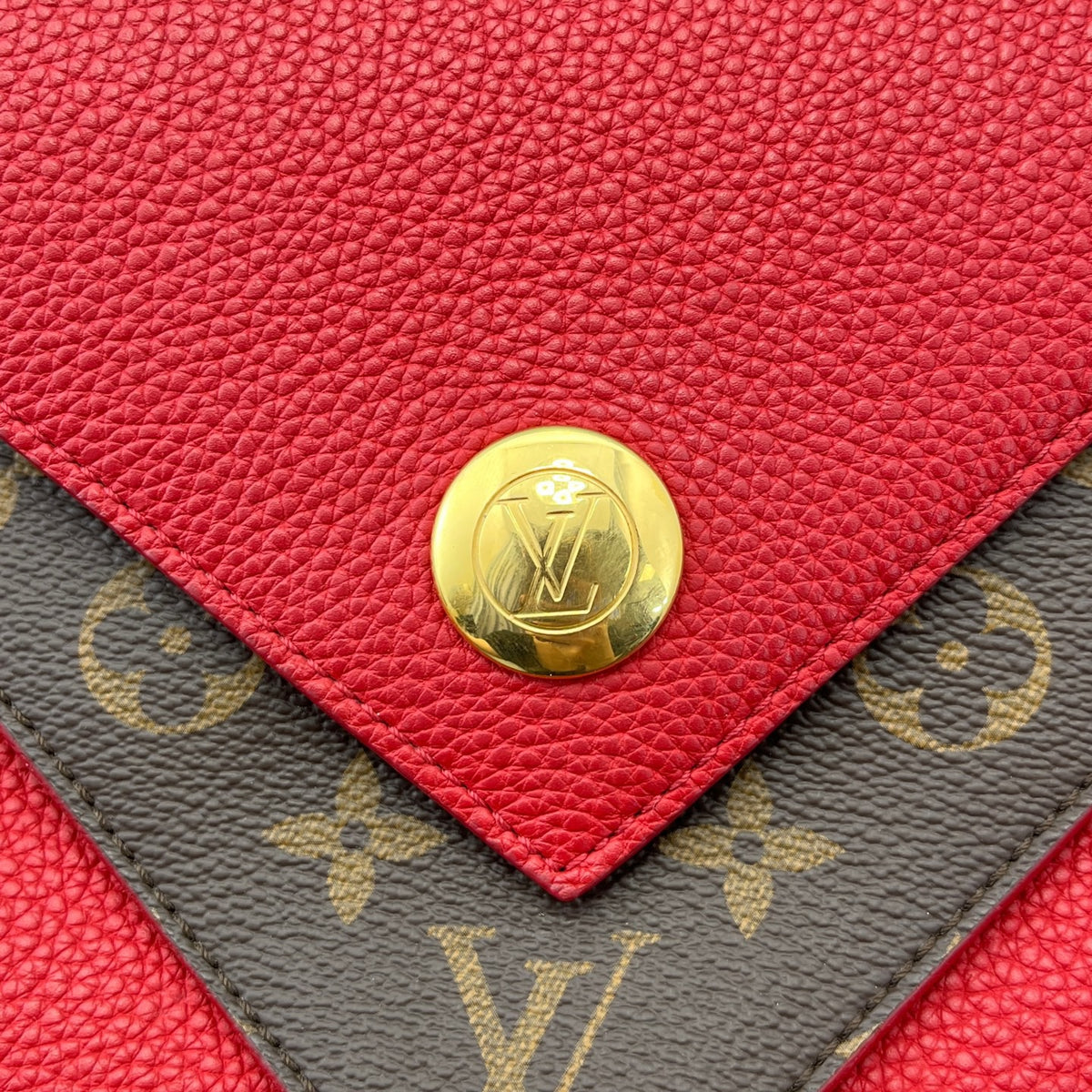 Louis Vuitton - Double V - Leather - Red - (medium)