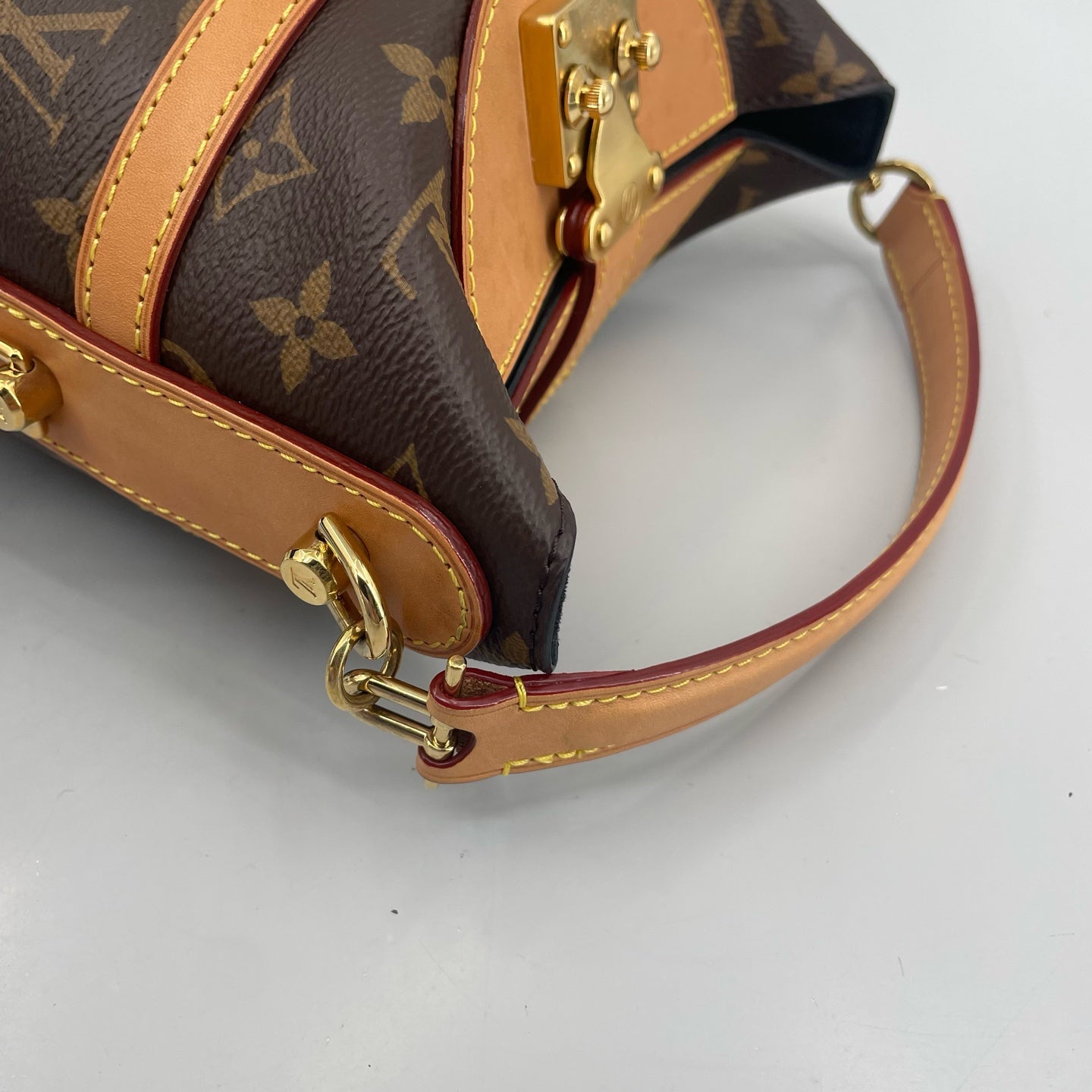 Louis Vuitton - Duffie - Leather - Brown - (mini)