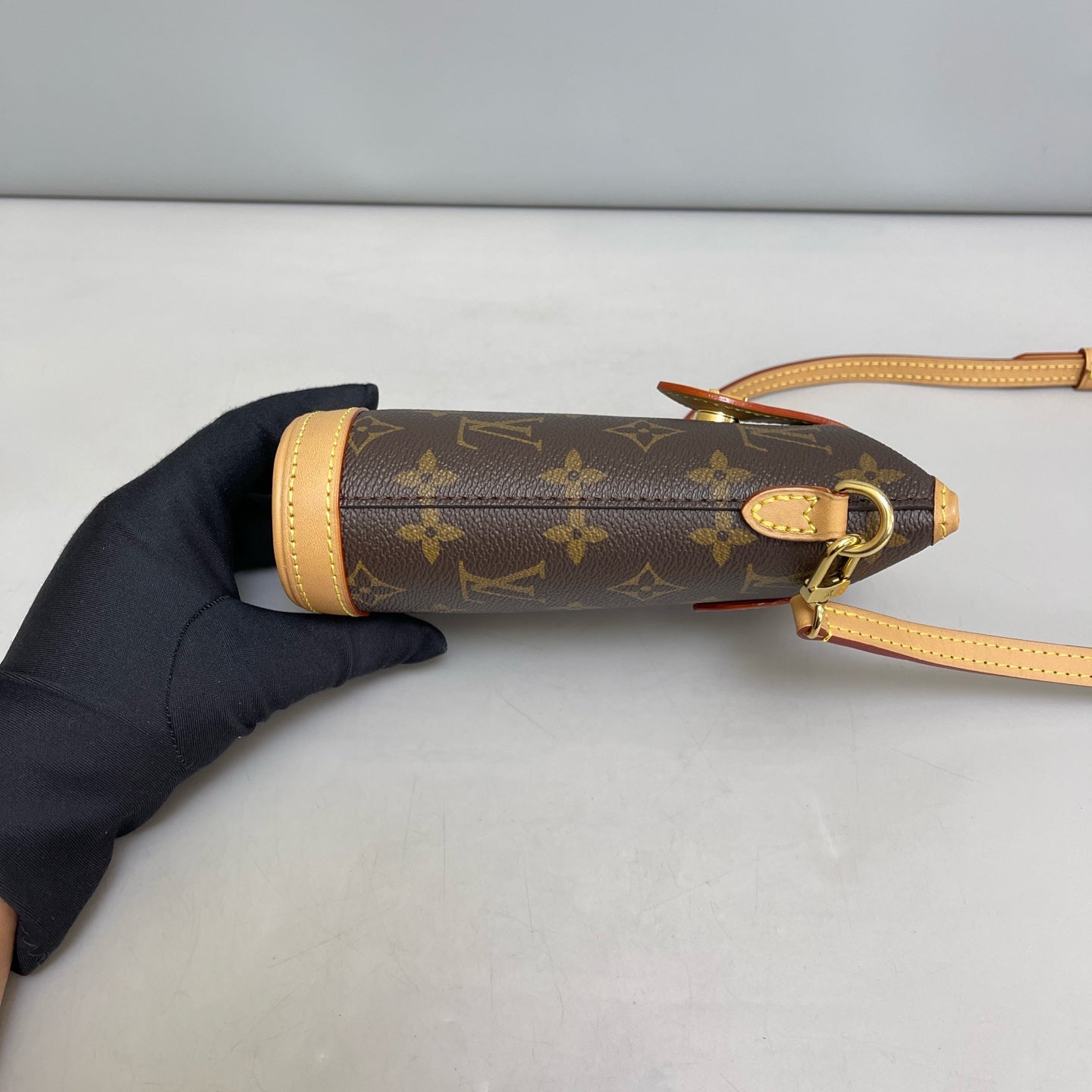 Louis Vuitton - Duffle - Canvas - Brown - (mini)