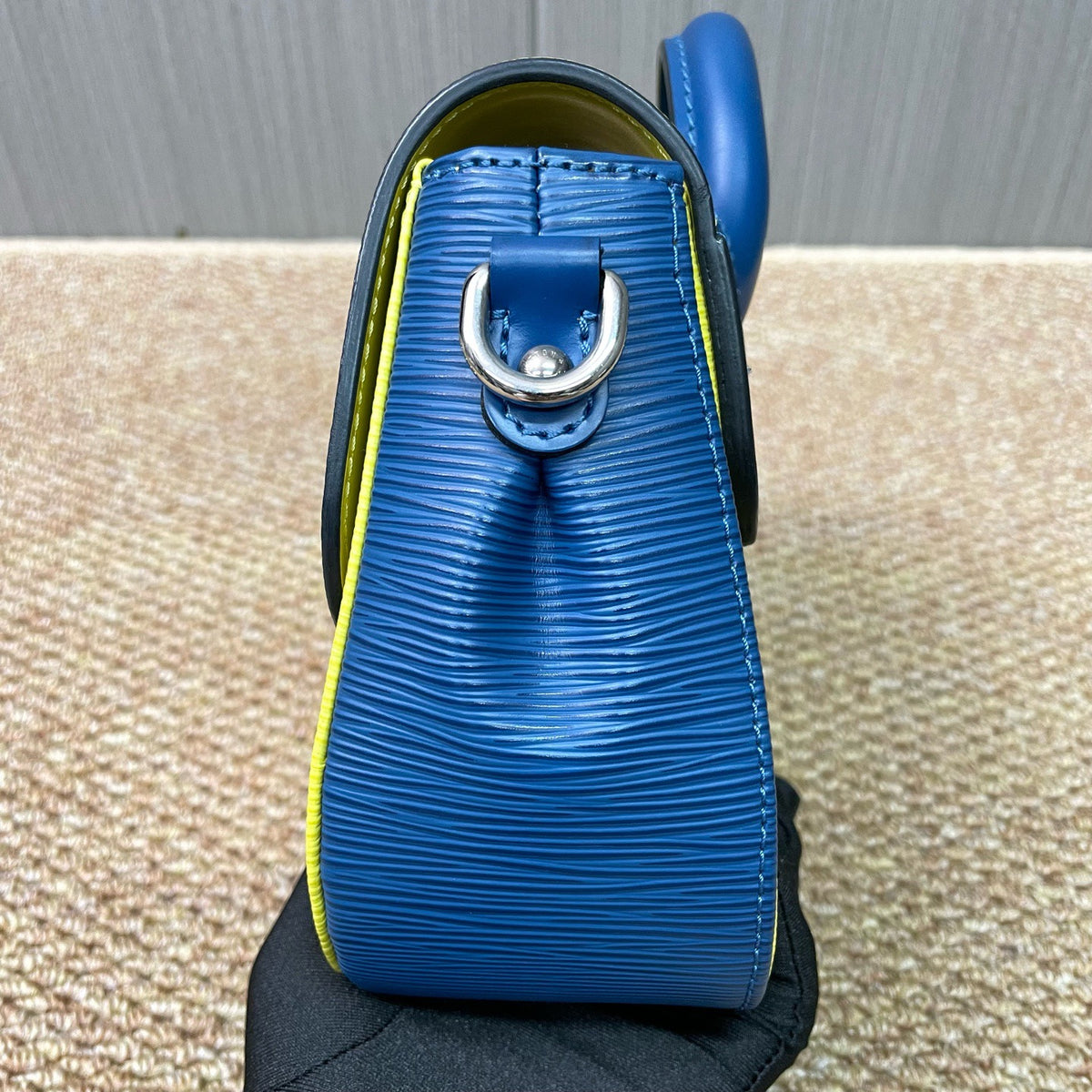 Louis Vuitton - Eden - Leather - Multicolour - (small)