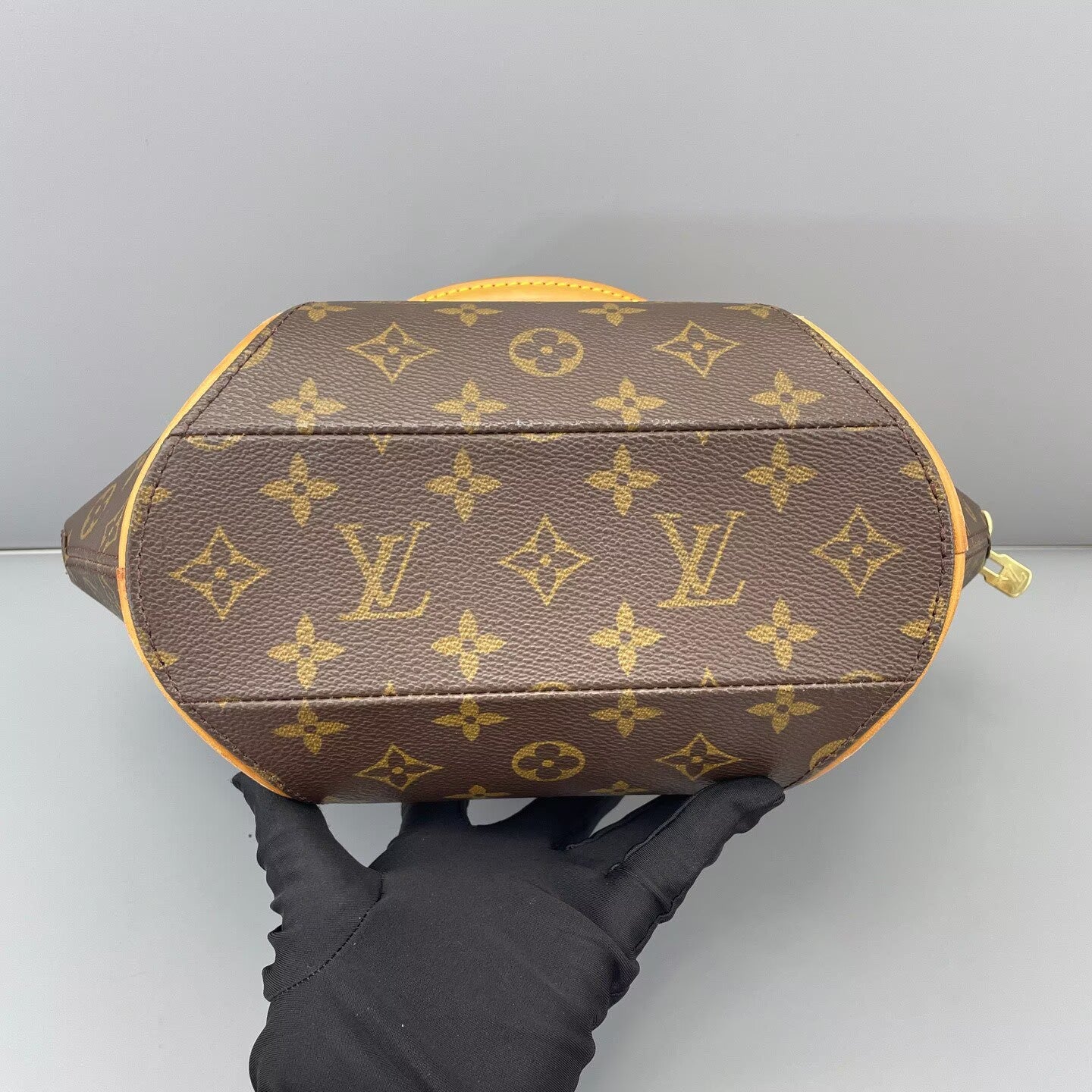 Louis Vuitton - Ellipse PM - Monogram canvas with Vachetta leather trim - Brown - (small)