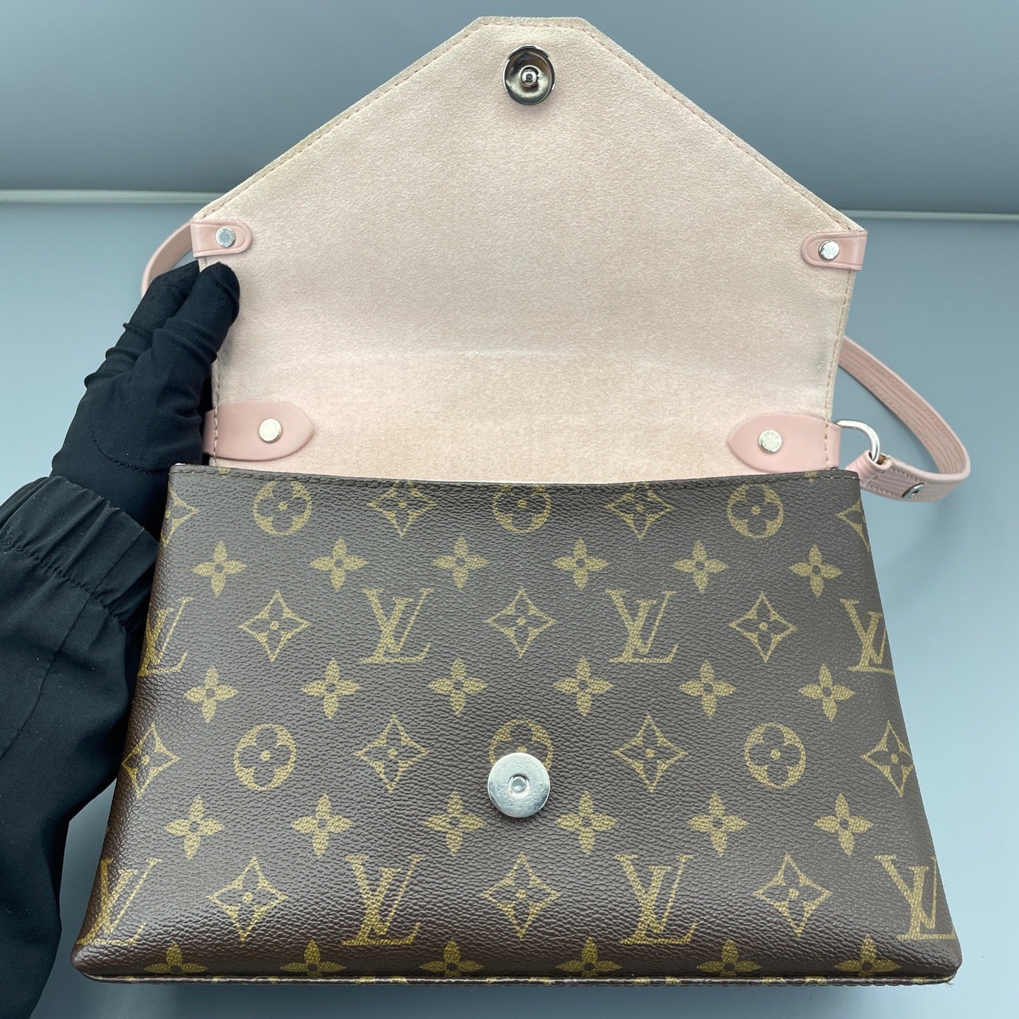 Louis Vuitton - Envelope Bag with Ring Detail - Monogram canvas and Epi leather - Brown and Pink - (Medium)